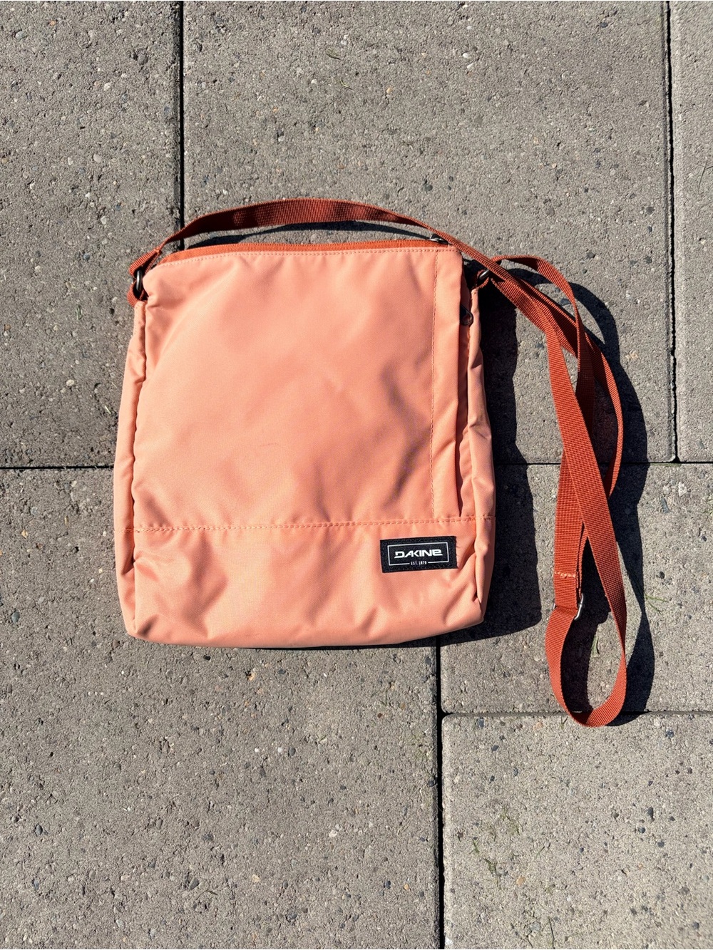 Dakine Coral Peach Shoulder Bag with Rust Strap